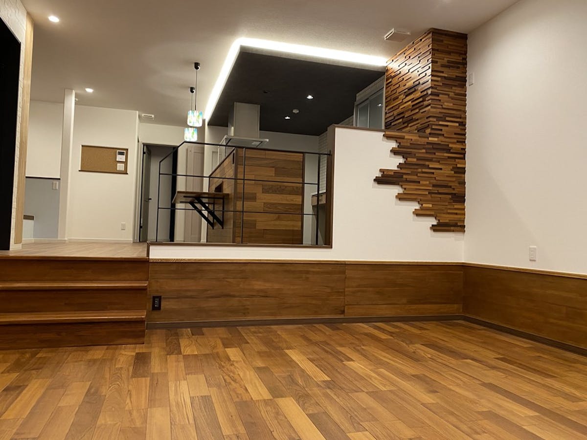 アクセントウォール ティンバーブラウン 施工事例